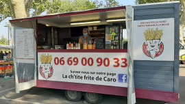 
                                                                                        Matériel Restauration
                                                                                         FOOD TRUCK REMORQUE