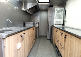 
                                                                                        Utilitaire
                                                                                         foodtruck snack mercedes – sprinter 308d magasin