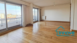 
                                                                                        Vente
                                                                                         Grand appartement familial avec balcon