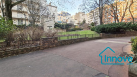 
                                                                                        Vente
                                                                                         Grand appartement familial avec balcon