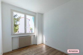 
                                                                                        Location
                                                                                         Grand appartement proche gare Saint-Fons