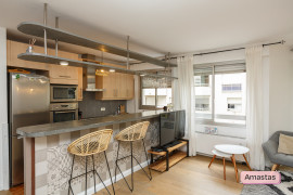 
                                                                                        Location
                                                                                         Grand duplex de 3 pièces à Neuilly-sur-Seine