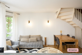 
                                                                                        Location
                                                                                         Grand duplex de 3 pièces à Neuilly-sur-Seine