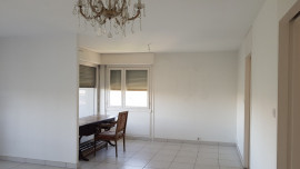 
                                                                                        Location
                                                                                         GRAND T3  DE 107M²