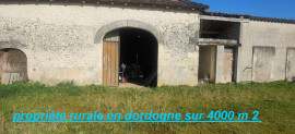 
                                                                                        Vente
                                                                                         Grange maison terrain Dordogne