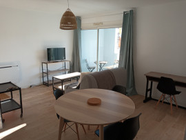 
                                                                                        Location
                                                                                         Guillaume CHALON / T2 / 37 m² / Meublé  / Zone tendue