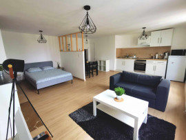 
                                                                                        Vente
                                                                                         Immeuble centre-ville Chatellerault