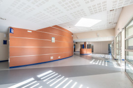 
                                                                                        Vente
                                                                                         Immeuble de bureaux 850 m²à Châtellerault (86)