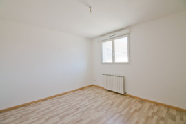 
                                                                                        Vente
                                                                                         Immeuble de rapport  15 appartements  Romilly (10)