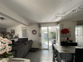 
                                                                                        Vente
                                                                                         ISTRES PREDINA 2 - MAISON lumineuse 98m² + véranda avec 3 chambres, sans vis à vis !
