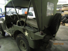 
                                                                                        Voiture
                                                                                         jeep hotchkiss