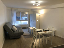 
                                                                                        Location
                                                                                         Joli Studio Meublé 32 m² avec 1 chambre