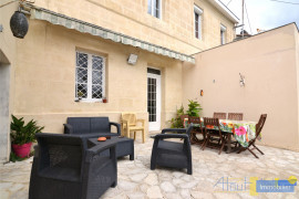 
                                                                                        Vente
                                                                                         Jolie maison pierre sur Fargues-Saint-Hilaire (33370), dépen