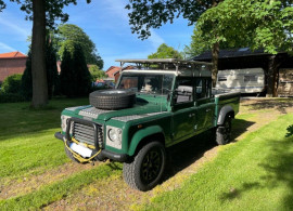 
                                                                                        Voiture
                                                                                         Land Rover Defender 130 TDI 5 pick-up