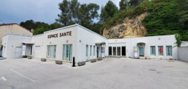 
                                                                                        Vente
                                                                                         Local médical 75m2 à 10km de Sanary sur mer