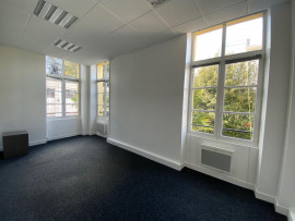 
                                                                                        Location
                                                                                         Location Bureaux Sèvres 92310