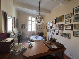 
                                                                                        Vente
                                                                                         Magnifique appartement de 120 mètres carrés