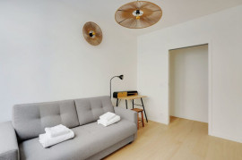 
                                                                                        Location
                                                                                         Magnifique appartement meuble - BASTILLE