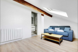 
                                                                                        Location
                                                                                         Magnifique et lumineux duplex meuble - Levallois