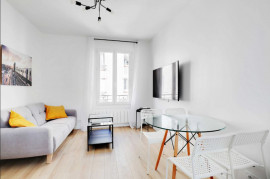 
                                                                                        Location
                                                                                         Magnifique et lumineux duplex meuble - Levallois