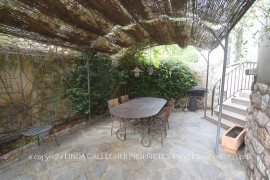 
                                                                                        Vente
                                                                                         Magnifique maison à PRADES  66500 vue Canigou