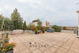 
                                                                                        Vente
                                                                                         MAIRIE - Appartement de Prestige avec Rooftop