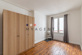 
                                                                                        Vente
                                                                                         Mairie de Clichy - Appartement 3 pièces de 55m²