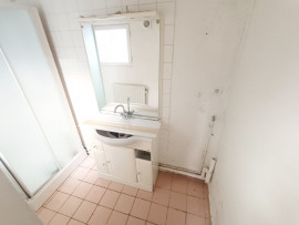 
                                                                                        Vente
                                                                                         Maison 2 chambres, bureau, cour à Amiens