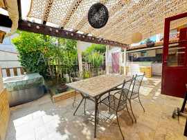 
                                                                                        Vente
                                                                                         MAISON 4 CH, GARAGE, TERRASSE, CUISINE ETE, JARDIN - PROCHE QUILLAN CENTRE  