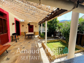 
                                                                                        Vente
                                                                                         MAISON 4 CH, GARAGE, TERRASSE, CUISINE ETE, JARDIN - PROCHE QUILLAN CENTRE  