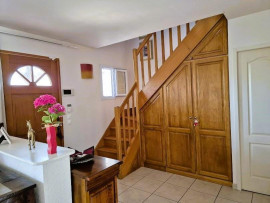 
                                                                                        Vente
                                                                                         Maison 4 pièce + garage + grand jardin