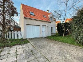 
                                                                                        Vente
                                                                                         Maison 4 pièces