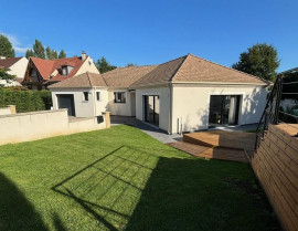 
                                                                                        Vente
                                                                                         Maison 5 pièces