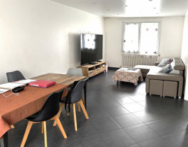 
                                                                                        Vente
                                                                                         Maison 6 pièces avec potentiel locatif