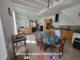 
                                                                                        Vente
                                                                                         Maison 8 pièces 167 m2