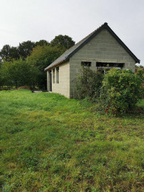 
                                                                                        Vente
                                                                                         Maison ancienne avec jardin et dépendances en centre-ville