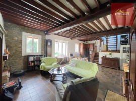 
                                                                                        Vente
                                                                                         MAISON ATYPIQUE 110m²