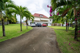 
                                                                                        Vente
                                                                                         Maison avec piscine - 182 m² - Lamentin Guadeloupe