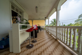 
                                                                                        Vente
                                                                                         Maison avec piscine - 182 m² - Lamentin Guadeloupe