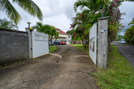 
                                                                                        Vente
                                                                                         Maison avec piscine - 182 m² - Lamentin Guadeloupe