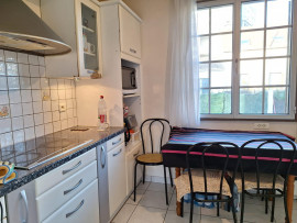 
                                                                                        Vente
                                                                                         Maison bifamiliale à Saint-Denis