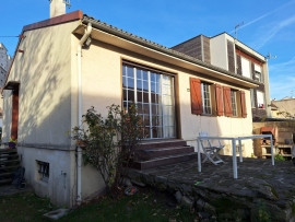 
                                                                                        Vente
                                                                                         Maison bifamiliale à Saint-Denis