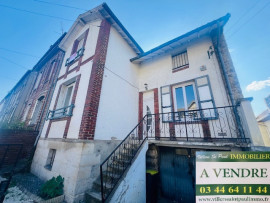 
                                                                                        Vente
                                                                                         Maison bourgeoise 3 chambres et bureau