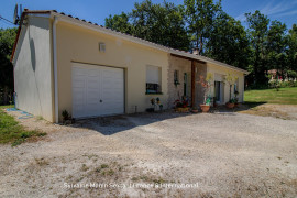 
                                                                                        Vente
                                                                                         Maison de plain-pied au calme