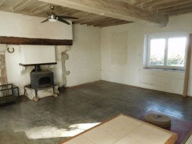 
                                                                                        Vente
                                                                                         Maison de travail avec potentiel sur 645m²