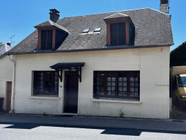 
                                                                                        Vente
                                                                                         Maison de village, 3 chambres, et jardin 255 M2