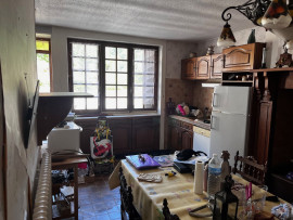 
                                                                                        Vente
                                                                                         Maison de village, 3 chambres, et jardin 255 M2