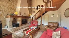 
                                                                                        Vente
                                                                                         Maison de village, 4 chambres et jardin clos près de Eymet