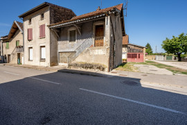 
                                                                                        Vente
                                                                                         Maison de village - La Balme-les-Grottes