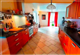 
                                                                                        Vente
                                                                                         Maison individuelle 6 pièces